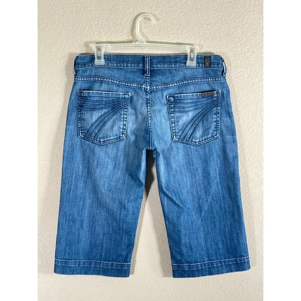 7 For All Mankind Jeans Women's DOJO Bermuda Shorts in Medium wash - Picture 1 of 7